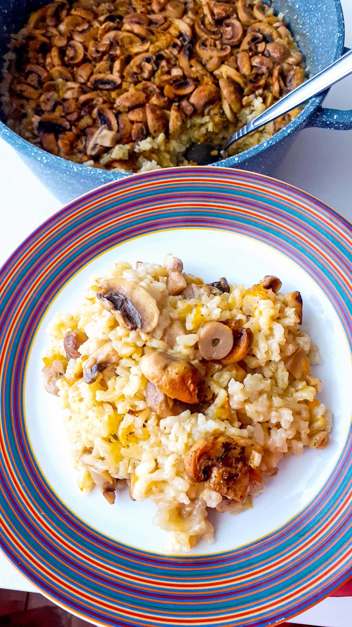 Pilaf cu ciuperci la cuptor flavor in the plate