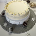 tort alb cu crema ciocolata